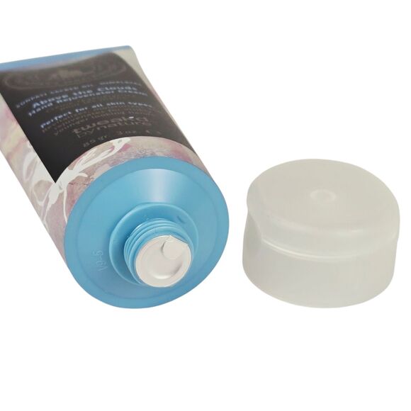 Tweak'd by Nature Above The Clouds Hand Rejuvenator Cream 85 g / 3 oz SEALED - Picture 4 of 4